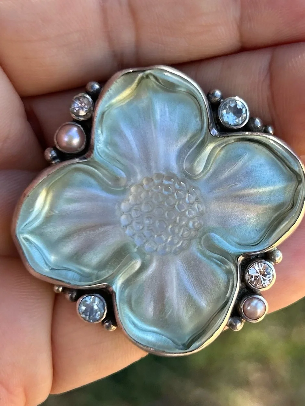 Mars & Valentine sterling silver Dogwood flower frosted green glass crystal ring